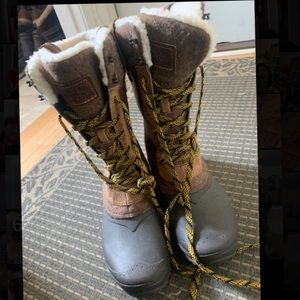 Barely worn North Face boots. Shellista IV Tall Winter Boot. Size Women 10.5